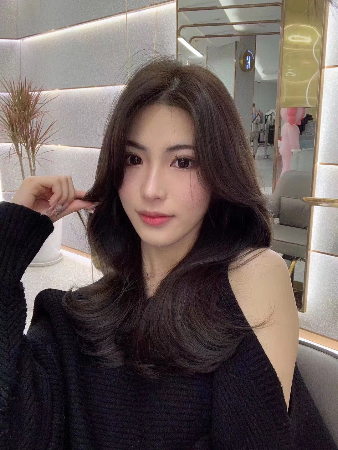 Natural dark brown colour