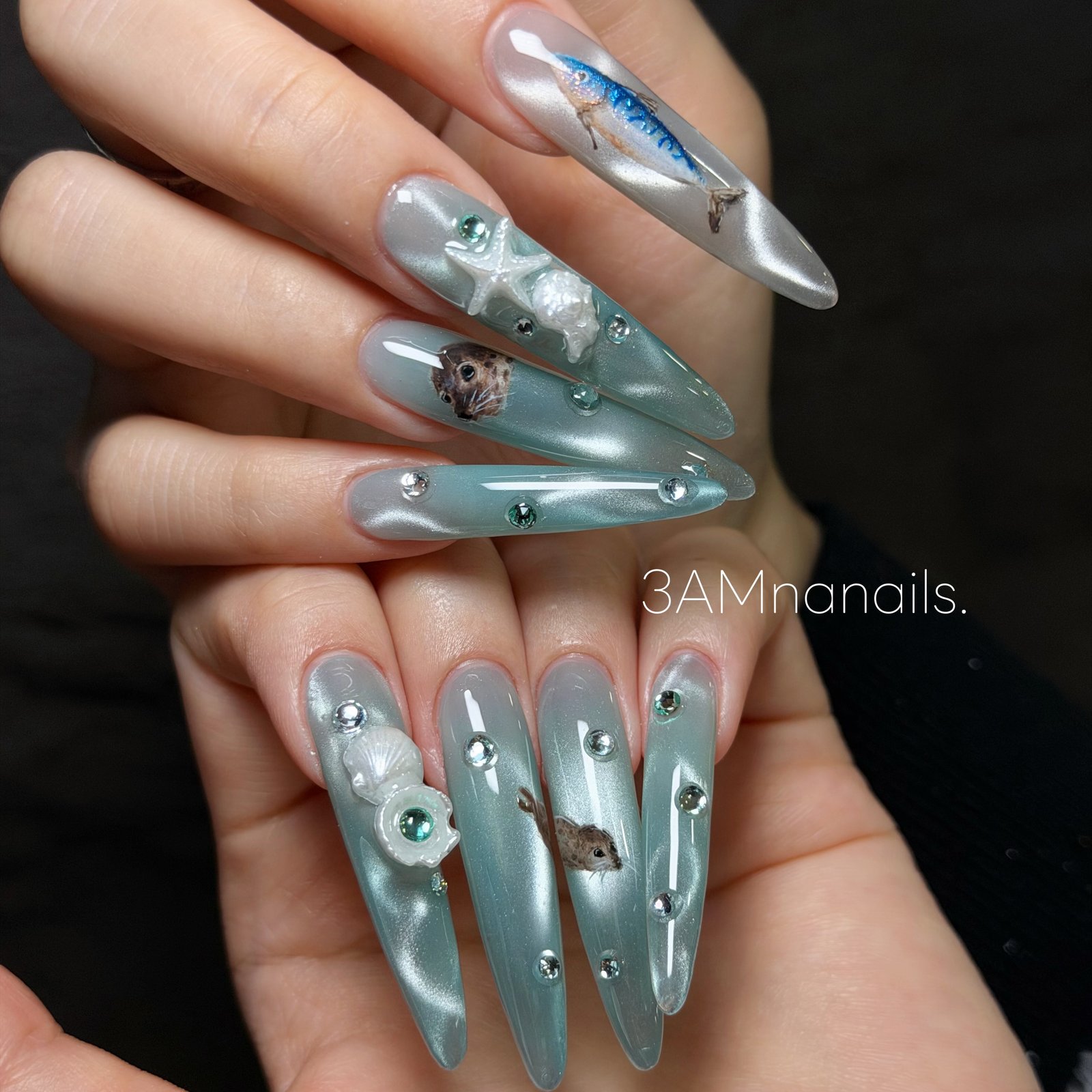 Chrome powder nail art by Nana